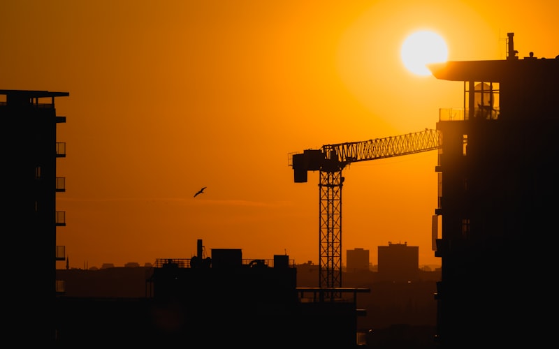 Summer Heat Safety Programs That Lower Workers Comp Costs